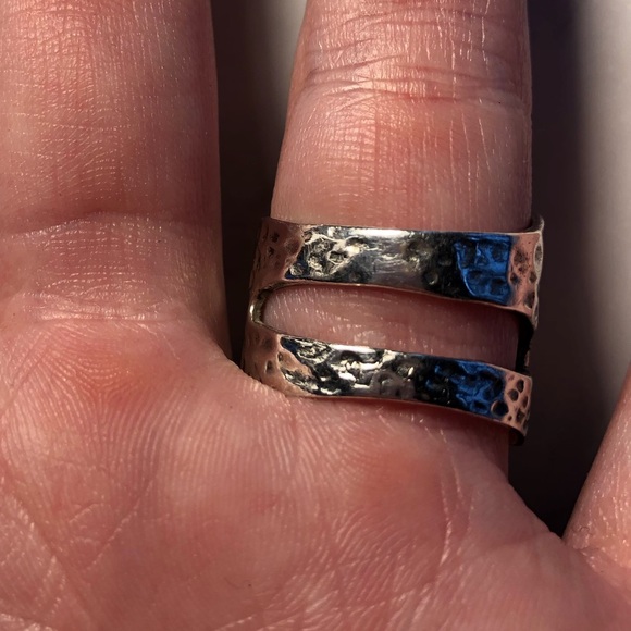 Silver ring - Picture 3 of 3